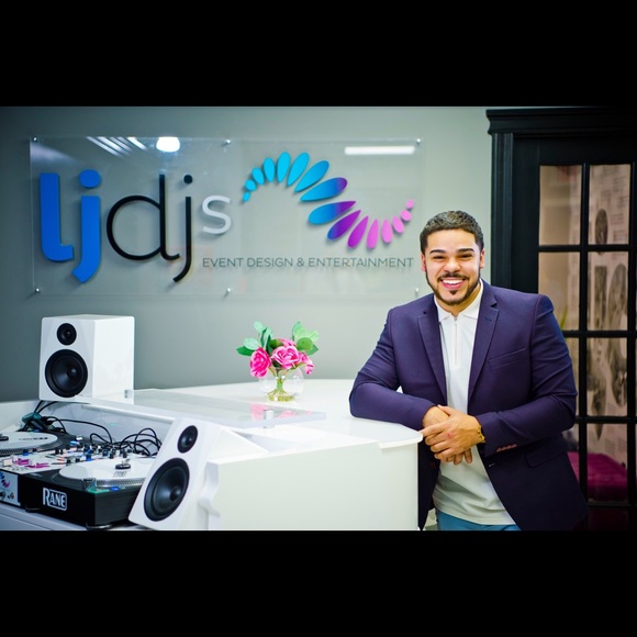 Meet your Posher, Tyler - Picture 1 of 1